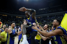 Το μακρινό ριμπάουντ Days 31-32: Έχουμε λευκό καπνό