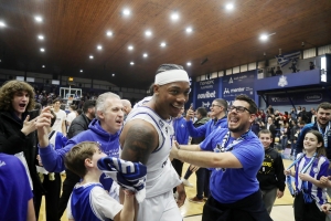 Ή&rho;&omega;&alpha;&sigmaf; &tau;&eta;&sigmaf; &tau;&epsilon;&lambda;&epsilon;&upsilon;&tau;&alpha;ί&alpha;&sigmaf; &sigma;&tau;&iota;&gamma;&mu;ή&sigmaf; (ή &kappa;&alpha;&iota; ό&chi;&iota;)